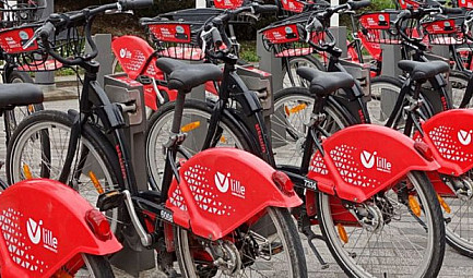 Le vélo en libre-service : moteur économique et social, mais à quel prix ?