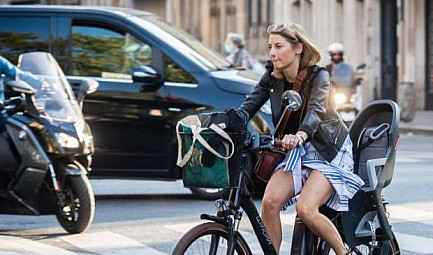 Enquête : Pourquoi les femmes font-elles moins de vélo que les hommes ?