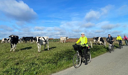La France, le vélo et les Français : une nouvelle façon de concevoir ses vacances en famille face à la c..